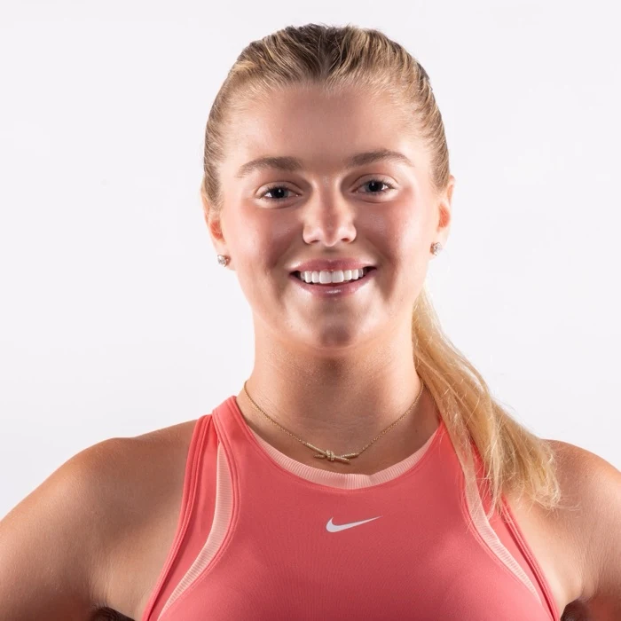Anna Leigh Waters official PPA Tour studio athlete portrait, Women's World No. 1 across all divisions